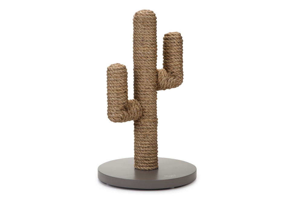 Designed by Lotte Houten Krabpaal Cactus Taupe 35 x 35 x 60 cm